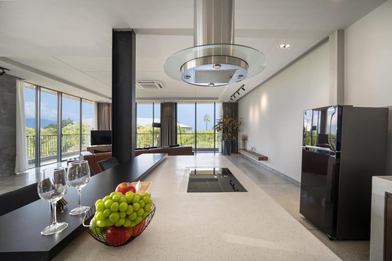 The Sense Apartment - Modern, Near My An Beach Da Nang Exterior photo