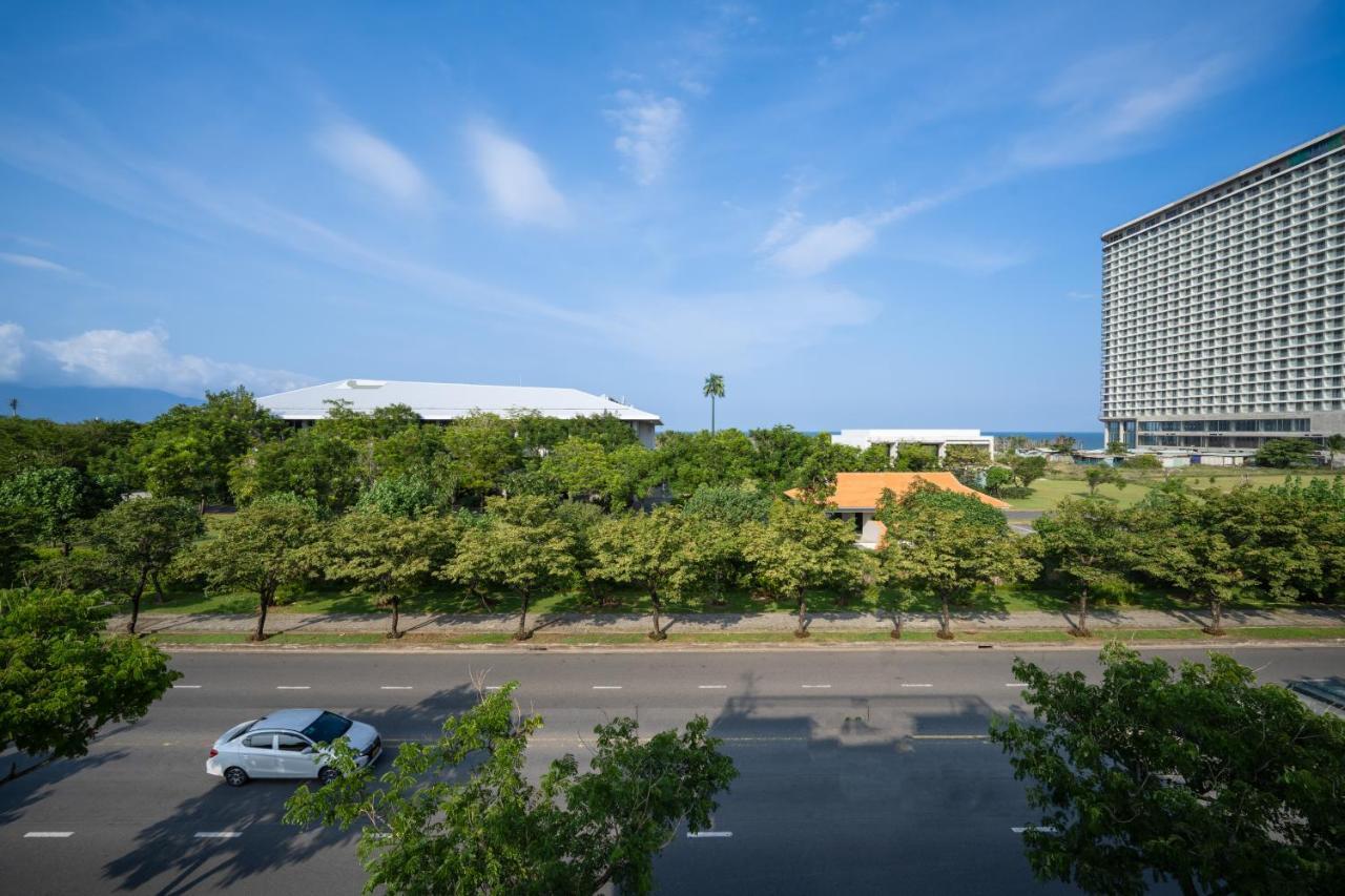The Sense Apartment - Modern, Near My An Beach Da Nang Exterior photo
